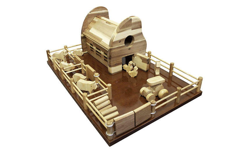 Qtoys Wooden Farm Barn